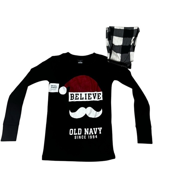 Old Navy Children's S Small Size 6 Christmas Pajama Set NWT Long Sleeves Plaid - Picture 1 of 4